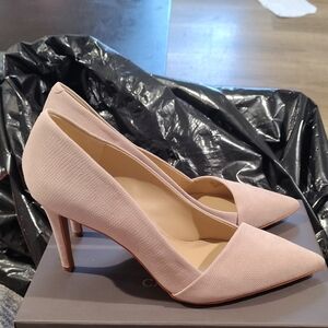 Vince Camuto Cream Pointed Toe Heels